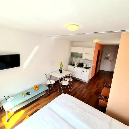 Veronika Appartement *