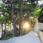 Veronika Appartement *