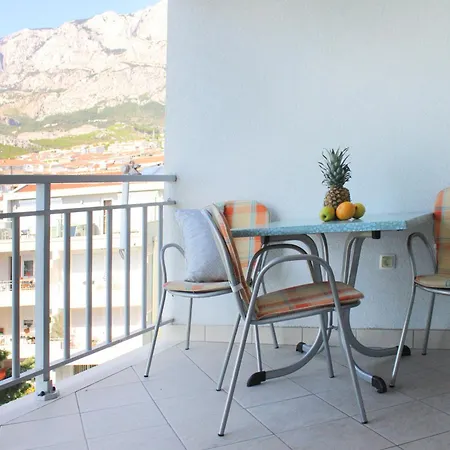 Veronika Daire Makarska