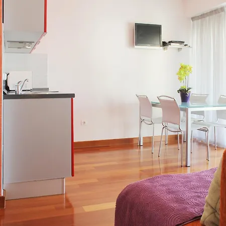 Veronika Apartman *